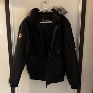 Mountain Ridge Black Men's Puffer Jacket with Fur Trim